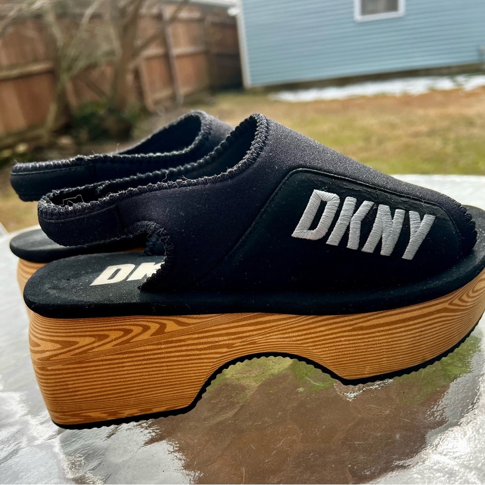 Vintage Y2K DKNY Platform Wooden Slingback Logo Clogs 7.5 Doll style